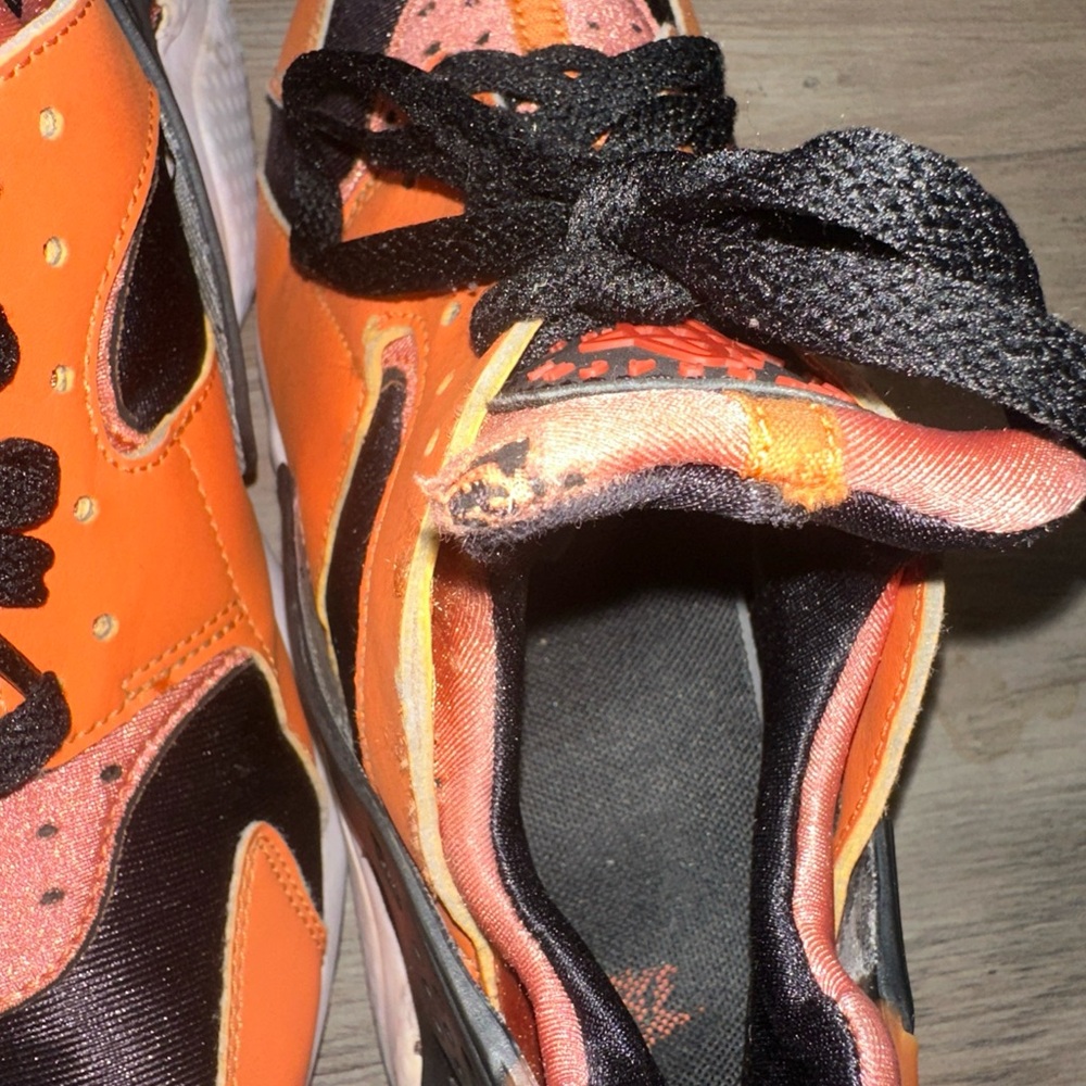 Huaraches Orange and Black Sneakers - Picture 7 of 7